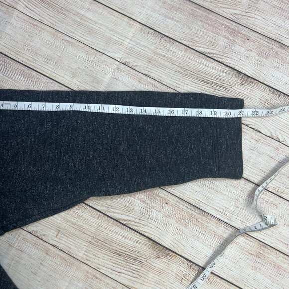 Batman Classic Logo Hoodie Mens XL Gray Black Pullover DC Comics Sweatshirt - Picture 4 of 10